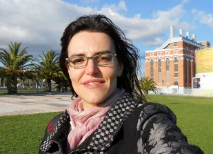 Tânia Sofia Oliveira